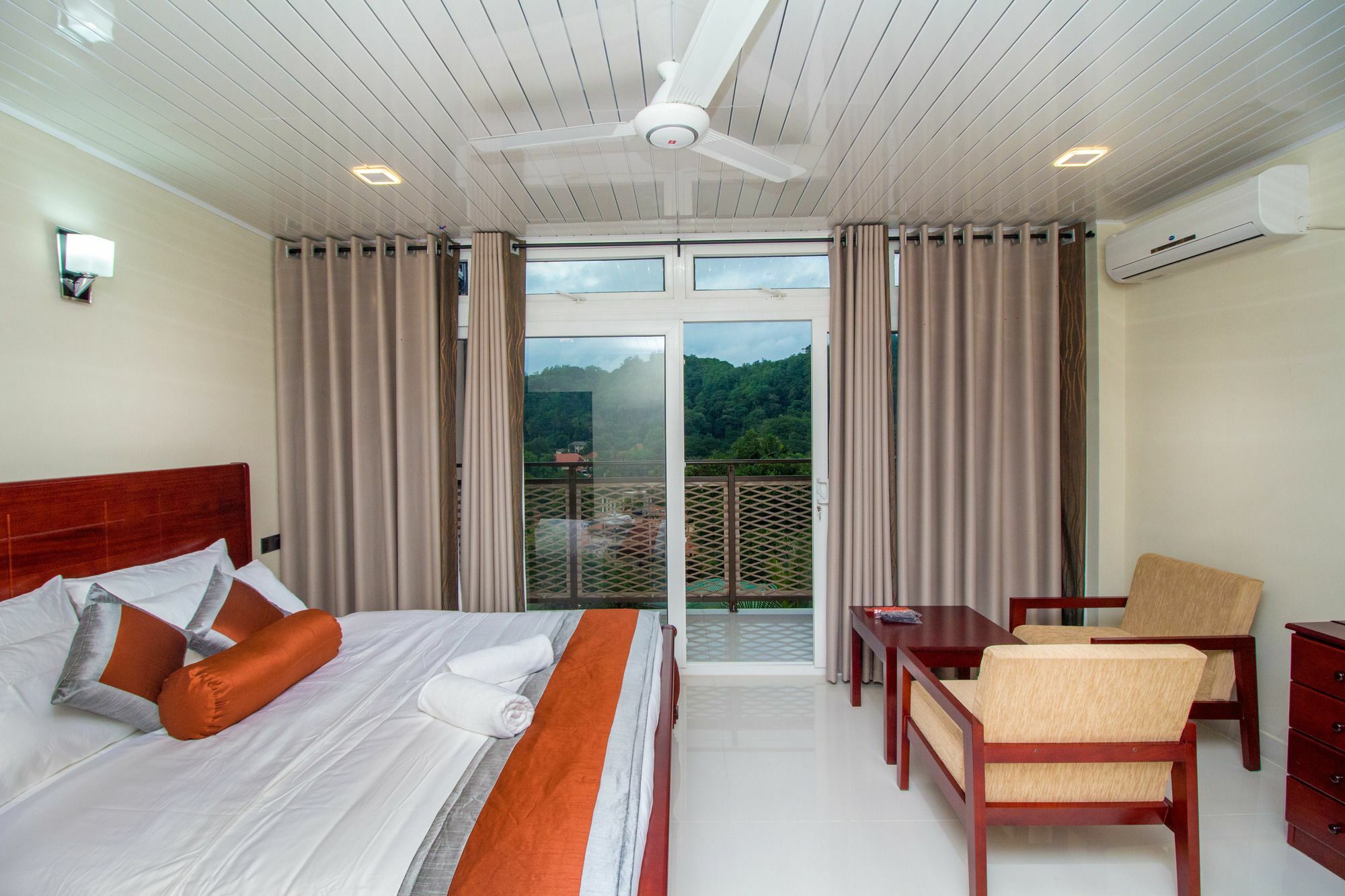 Janora Hills Hotel Kandy Buitenkant foto