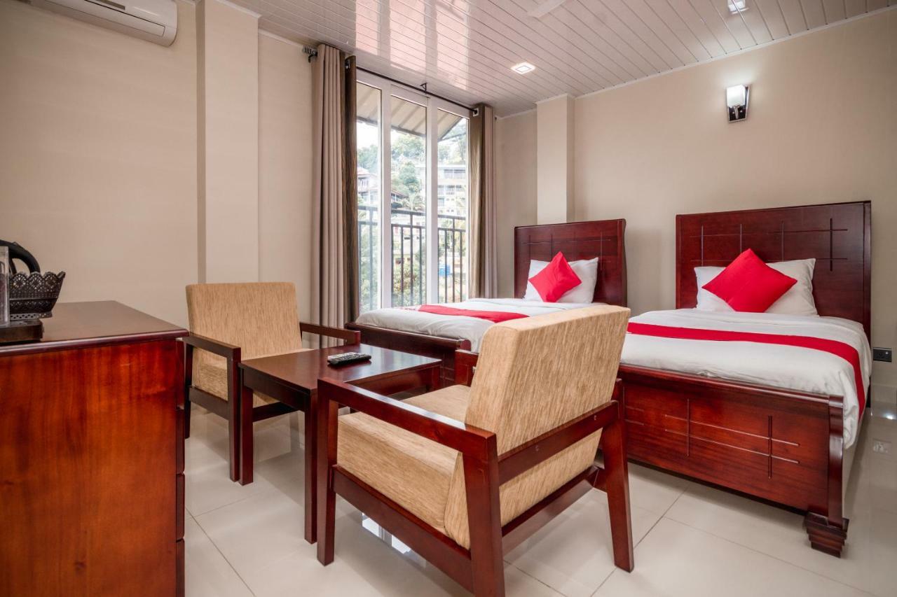 Janora Hills Hotel Kandy Buitenkant foto